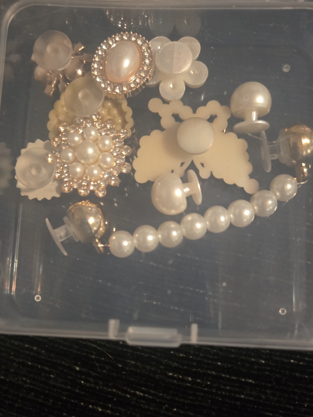 Jibbitz Shoe Charms Pearls And Gold Heart Butterfly Flowers - Picture 3 of 3